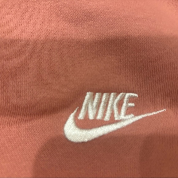 Girls large Nike crew neck - Picture 2 of 3